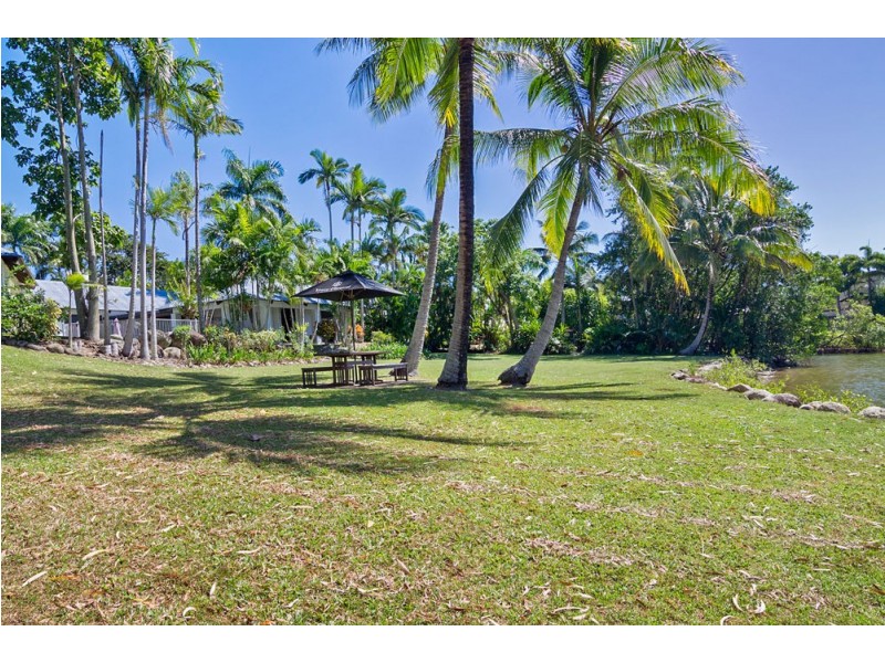3 Ruby Close, Port Douglas QLD 4877