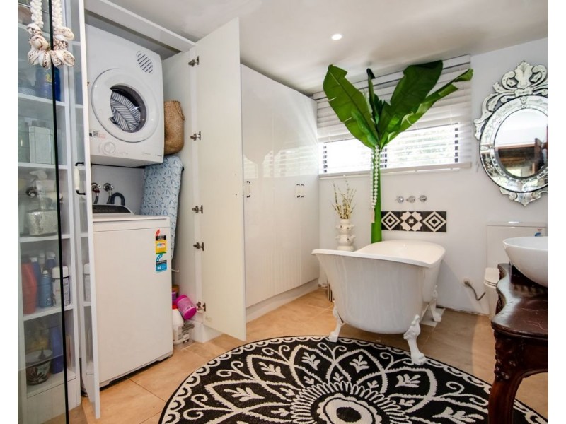 4 Rankin Street, Newell QLD 4873