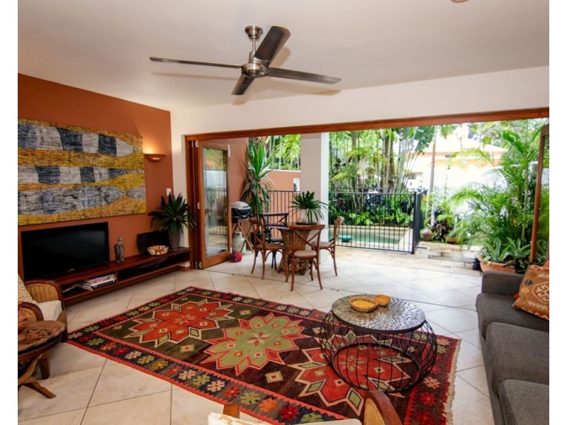 Port Douglas QLD 4877