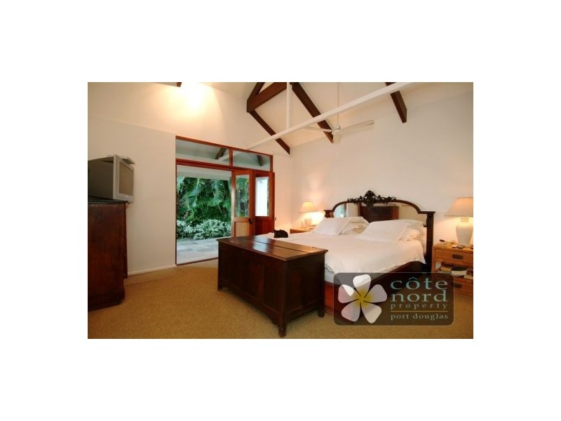 Port Douglas QLD 4877
