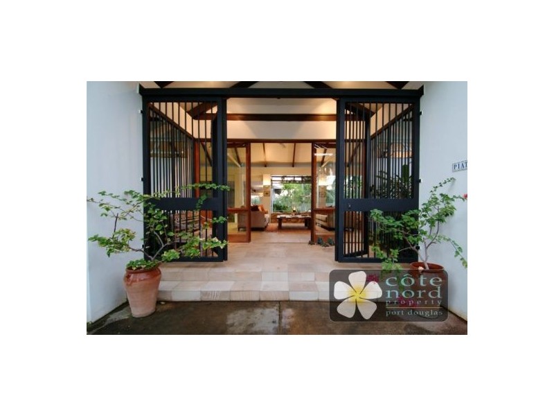 Port Douglas QLD 4877