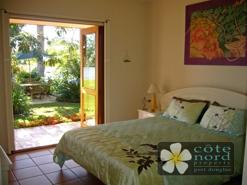 Port Douglas QLD 4877