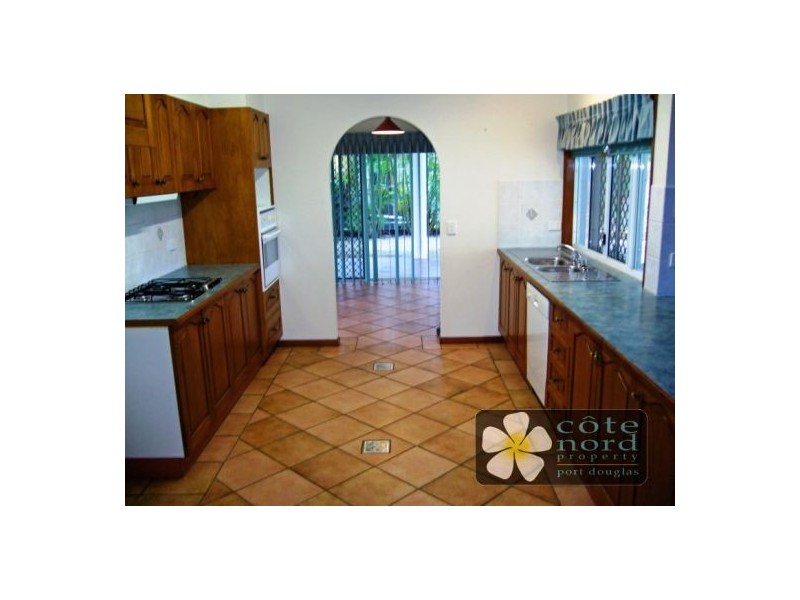 8 Shalom Close, Cooya Beach QLD 4873