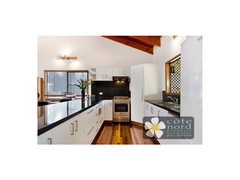 14 Ribbon Avenue, Port Douglas QLD 4877