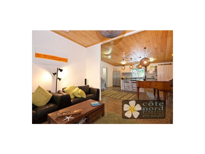 14 TOLL GATE RD, OAK BEACH, Port Douglas QLD 4877