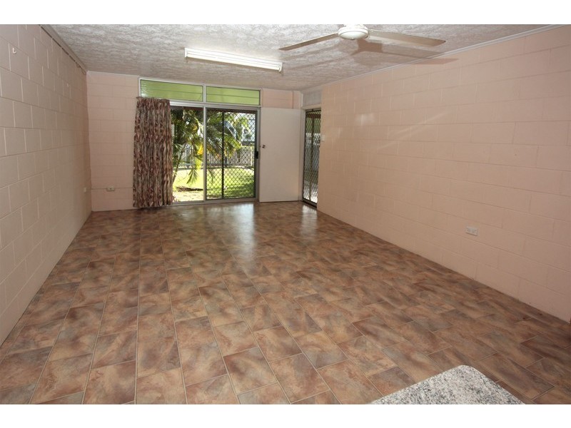 7 Burton Street, Mysterton QLD 4812