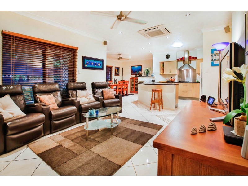 102 Greenwood Drive, Kirwan QLD 4817