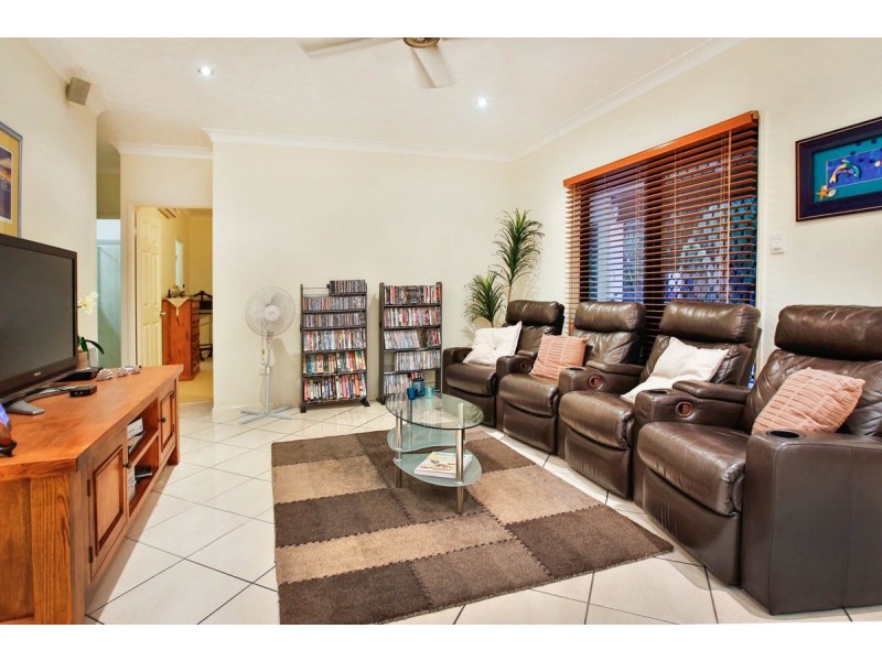 102 Greenwood Drive, Kirwan QLD 4817