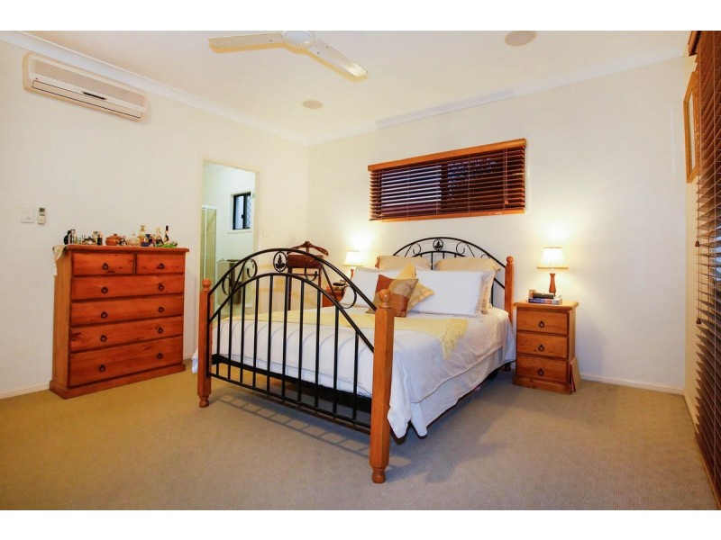 102 Greenwood Drive, Kirwan QLD 4817