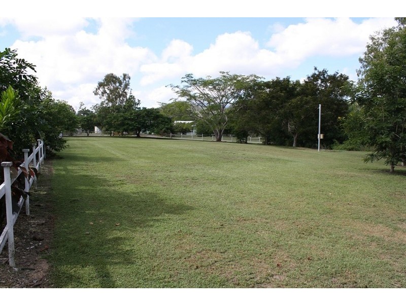 21A Muntalunga Drive, Nome QLD 4816
