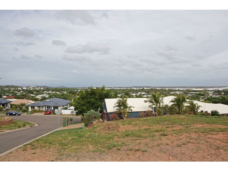 4 Kallanda Street, Mount Louisa QLD 4814