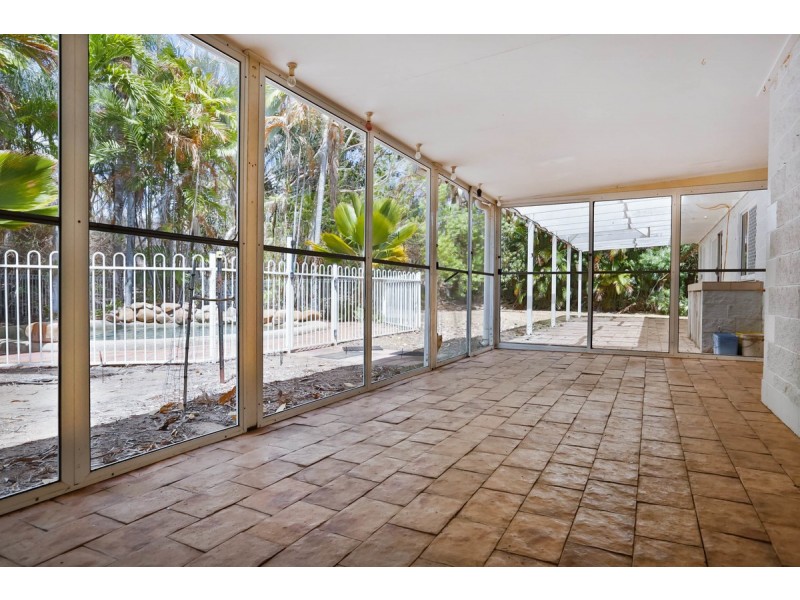 13 Mostyn Crescent, Bushland Beach QLD 4818