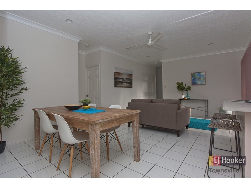 33 Sandstone Drive, Kirwan QLD 4817