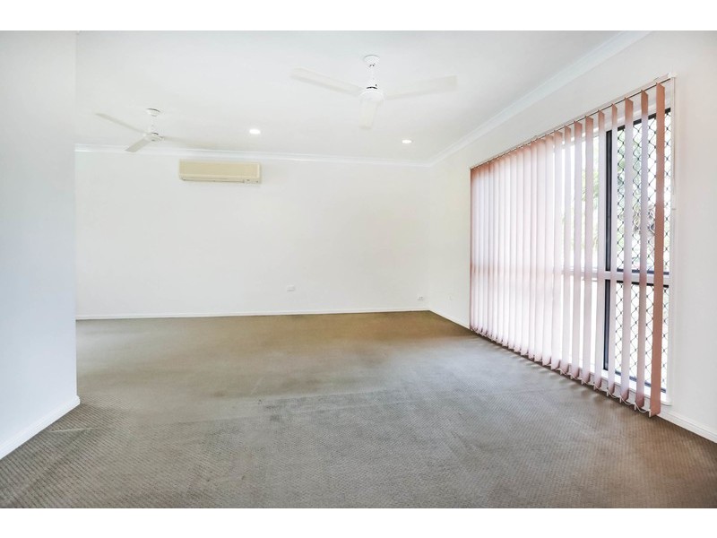 33 Sandstone Drive, Kirwan QLD 4817