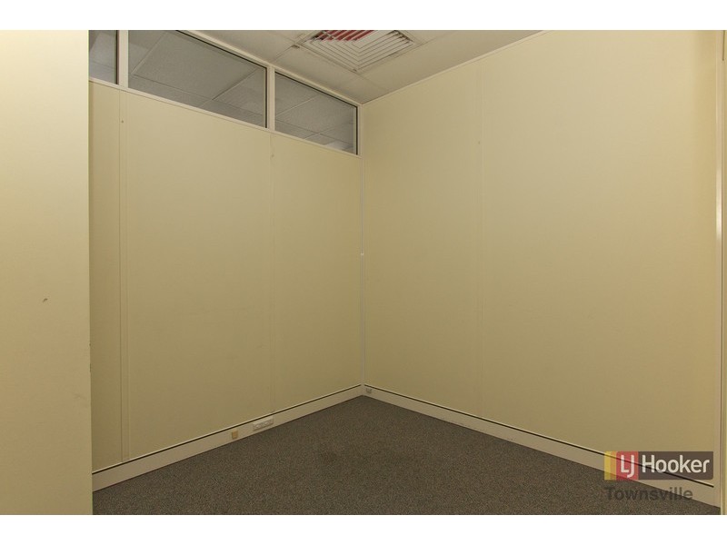 1/2 Oxley Street, Townsville City QLD 4810