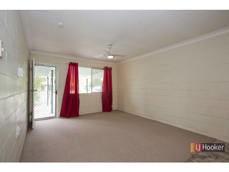 2/68 Coates Street, Mount Louisa QLD 4814
