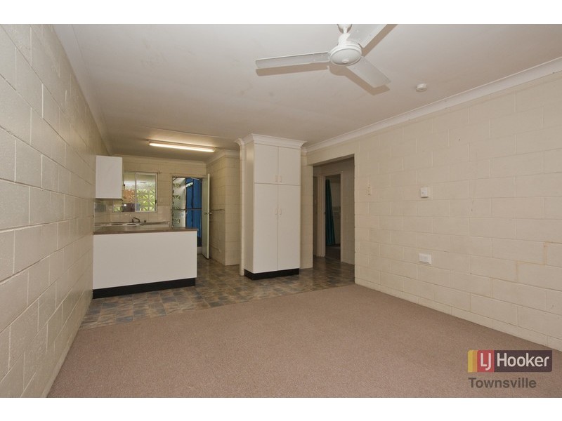 2/68 Coates Street, Mount Louisa QLD 4814