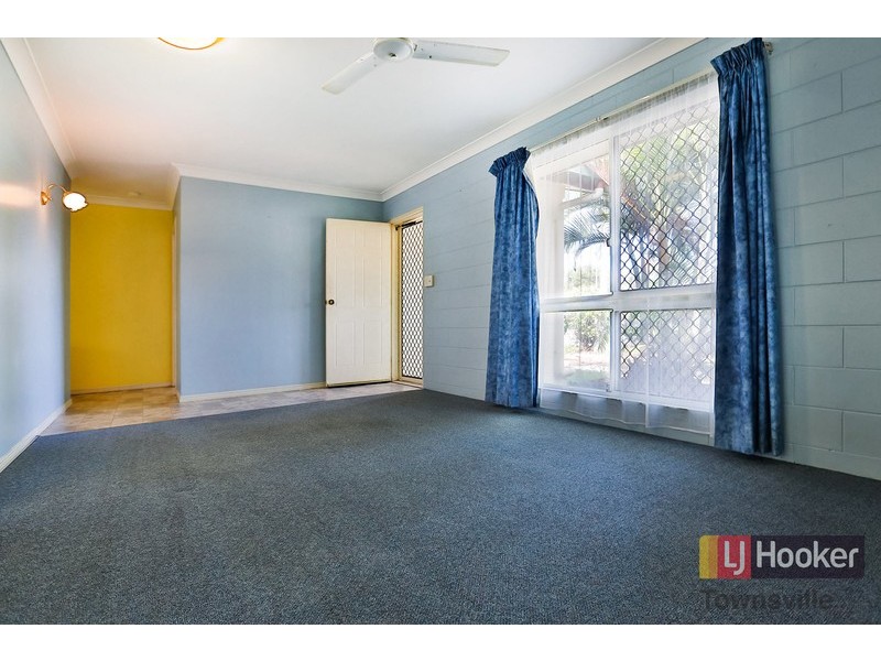 37 Barnett Street, Mount Louisa QLD 4814