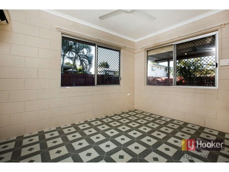 11 South Vickers Road, Condon QLD 4815