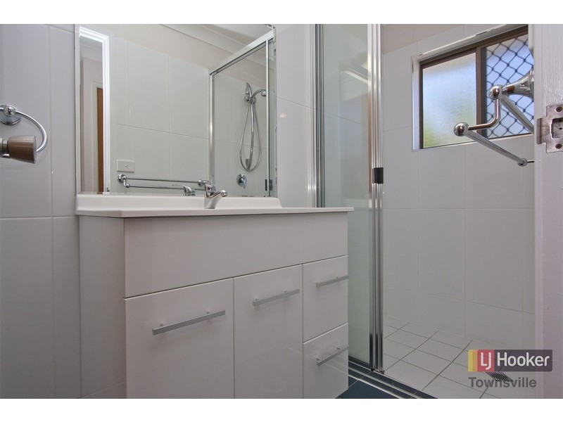 5/4 Windsor Street, Hermit Park QLD 4812