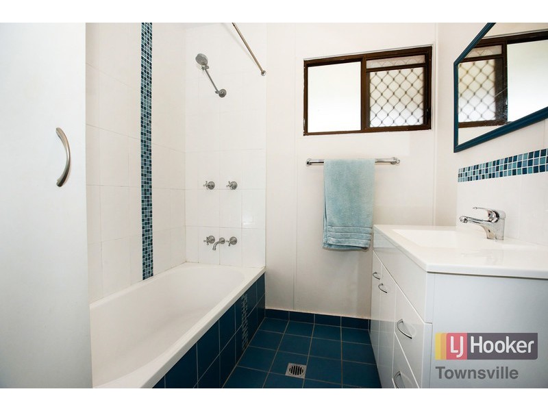 16 Tait Street, Kelso QLD 4815