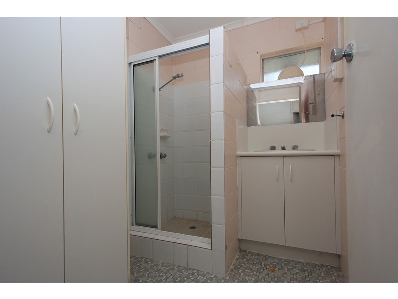 1/2 Farrell Street, Kirwan QLD 4817