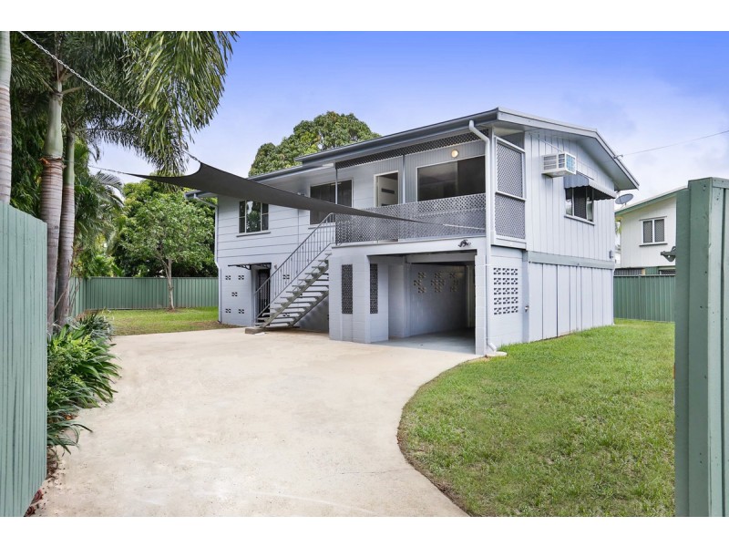 12 Wooral Street, Cranbrook QLD 4814