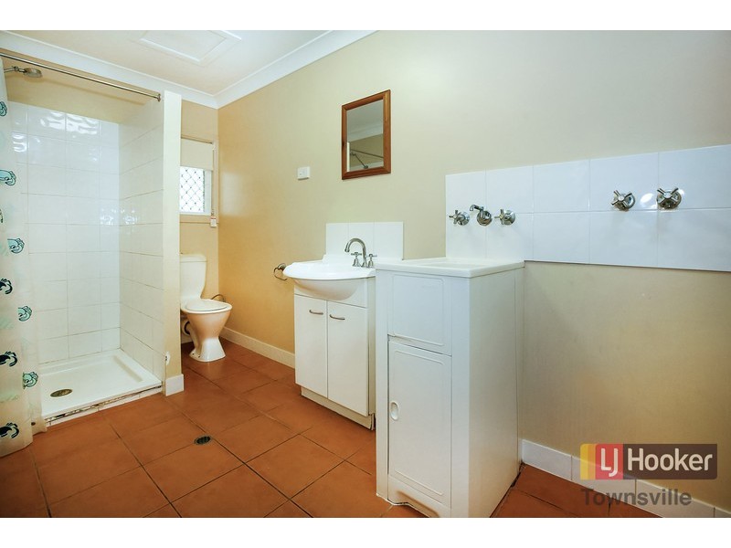 4/9 Tully Street, South Townsville QLD 4810