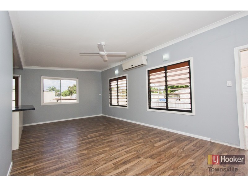 35 Wattle Street, Kirwan QLD 4817