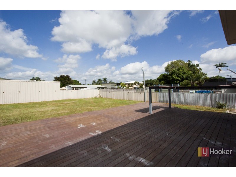 35 Wattle Street, Kirwan QLD 4817