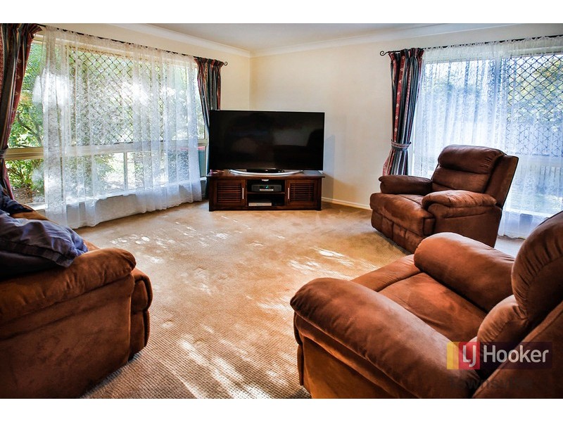 6 Timbury Way, Mount Louisa QLD 4814