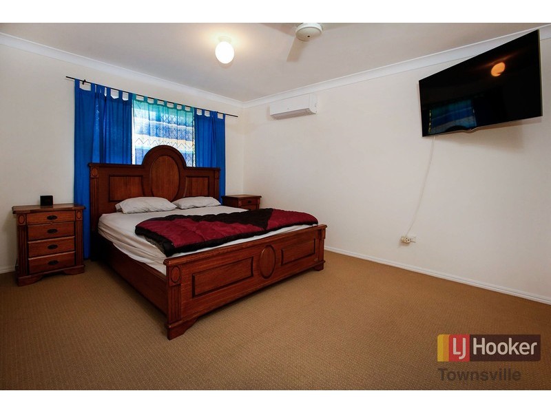 6 Timbury Way, Mount Louisa QLD 4814