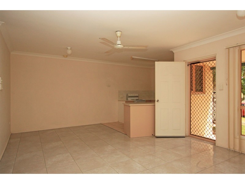 1/13 Second Avenue, Railway Estate QLD 4810