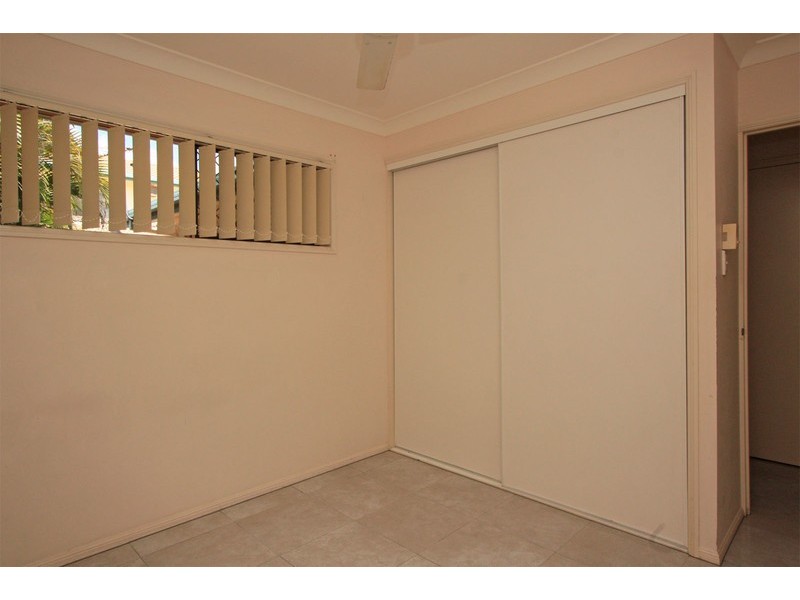 1/13 Second Avenue, Railway Estate QLD 4810
