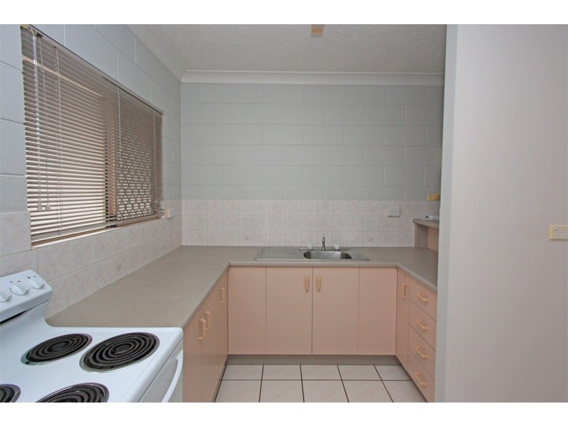 9/133-137 Ireland Street, Oonoonba QLD 4811