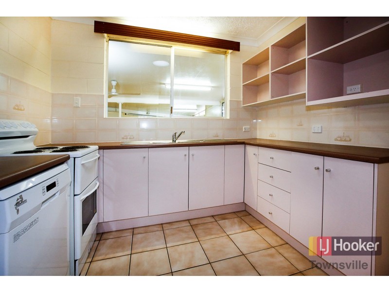 2 Reynolds Street, Kirwan QLD 4817