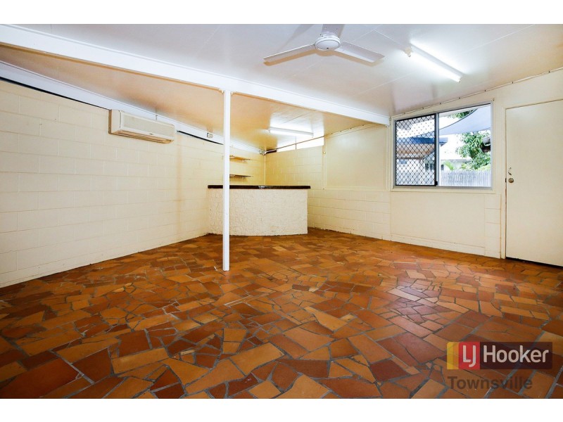 2 Reynolds Street, Kirwan QLD 4817