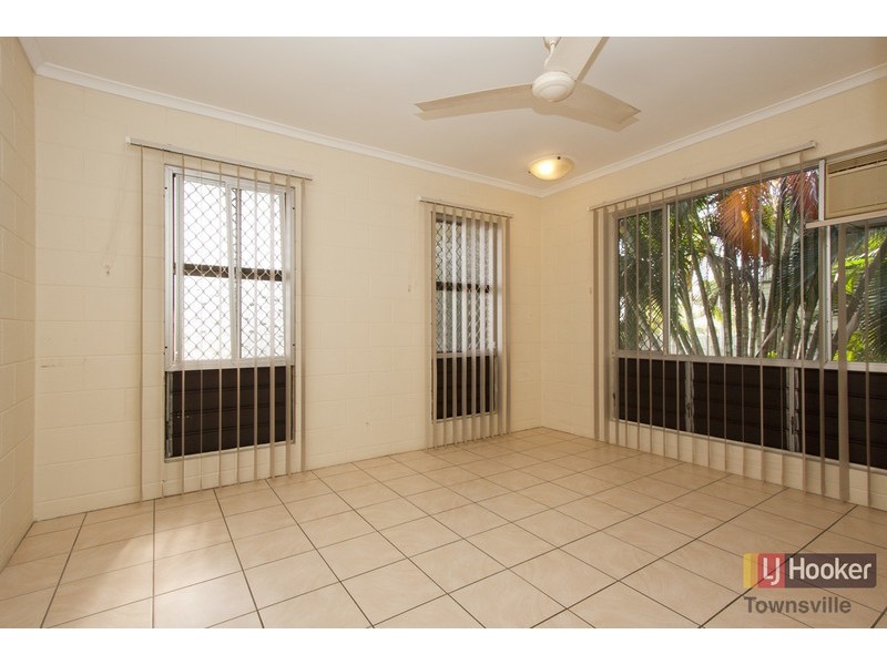 1/37 Hugh Street, West End QLD 4810