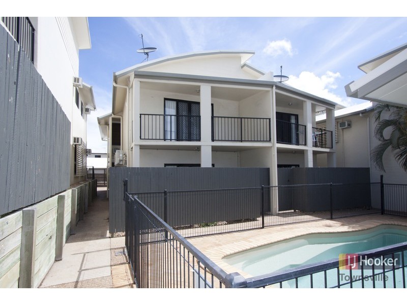 10/2 Freshwater Drive, Douglas QLD 4814