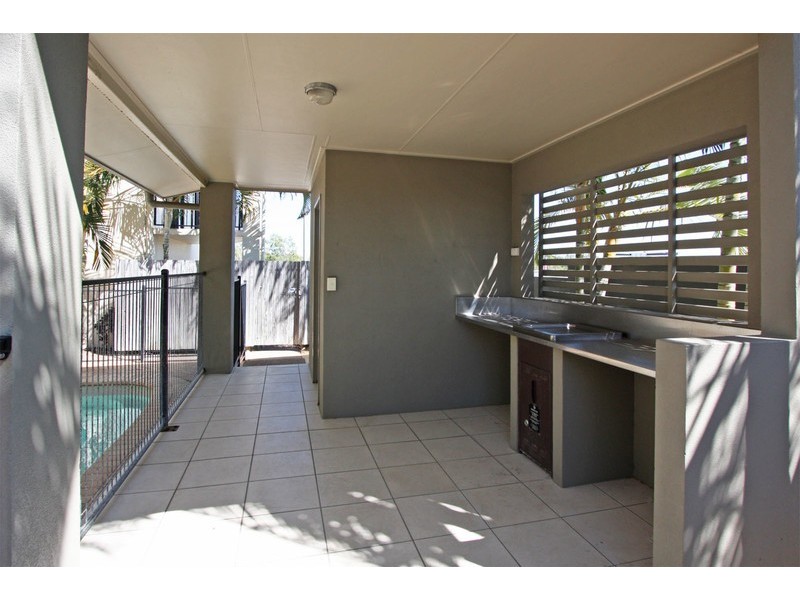 10/2 Freshwater Drive, Douglas QLD 4814