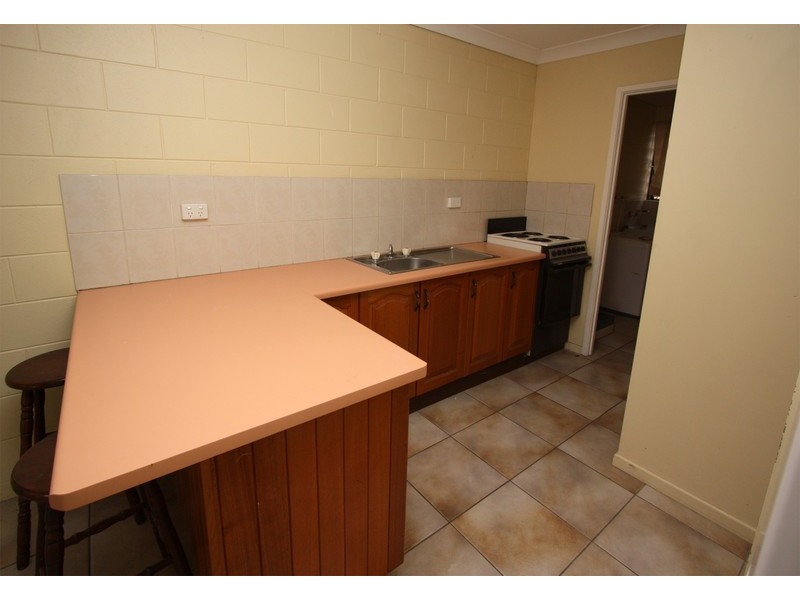 2/4 Pope Street, Aitkenvale QLD 4814