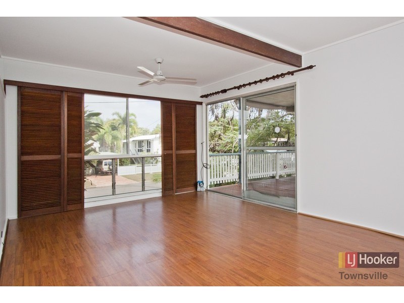 42 Wackett Street, Pallarenda QLD 4810