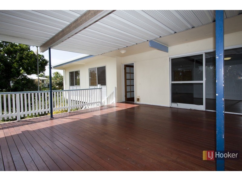 42 Wackett Street, Pallarenda QLD 4810