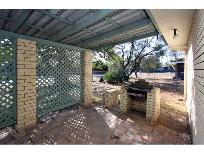 2 Jefferson Crescent, Kirwan QLD 4817