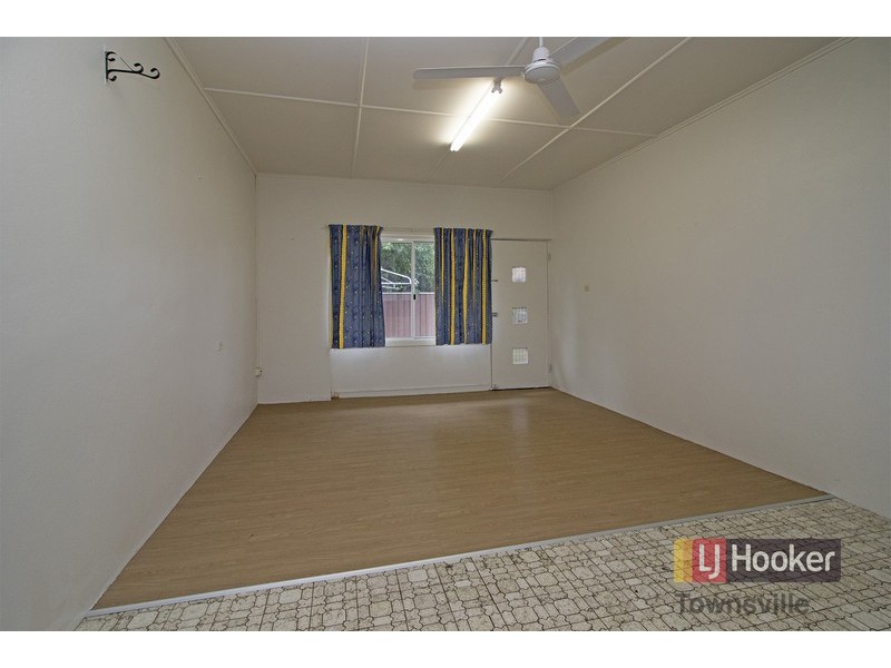 2/53 Diprose Street, Pimlico QLD 4812