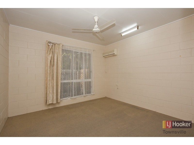 3/4 Campbell Street, Hermit Park QLD 4812