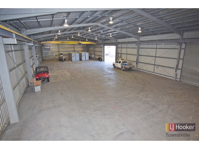 25-27 Tarzan Street, Mount St John QLD 4818