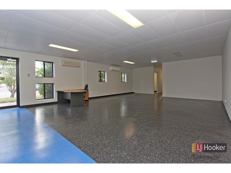 25-27 Tarzan Street, Mount St John QLD 4818