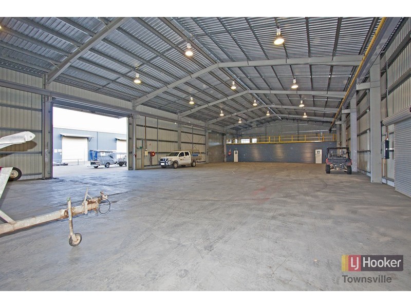 25-27 Tarzan Street, Mount St John QLD 4818