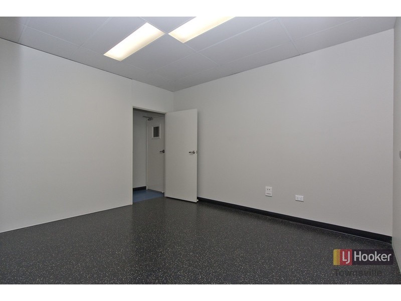 25-27 Tarzan Street, Mount St John QLD 4818